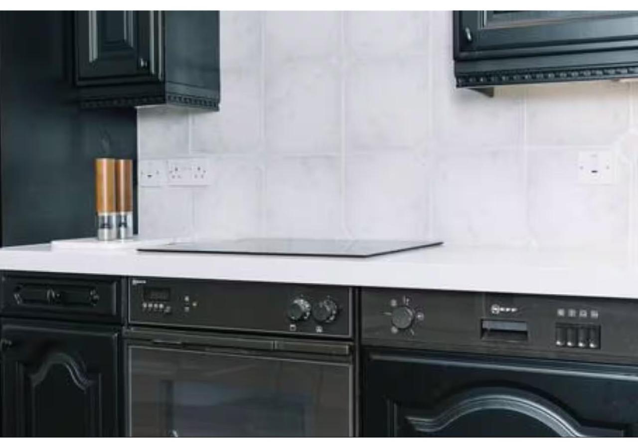 Joivy Palmerston Place Residence - Luxury City Centre Apt With Private Parking Единбург Екстер'єр фото
